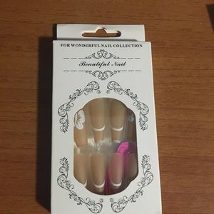 Press on nails